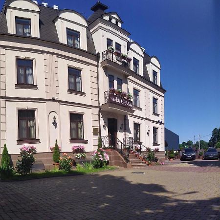 Vlg Hotel Boryspil Exterior photo